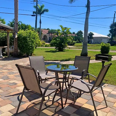 2 Bed Cottage With Pool, Close To Beach! Bbq Grills & Patio Fort Myers Exterior photo
