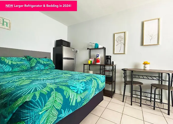 2 Bed Cottage With Pool, Close To Beach! Bbq Grills & Patio
